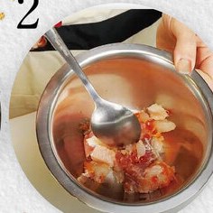 具材とタレをふんわり混ぜる